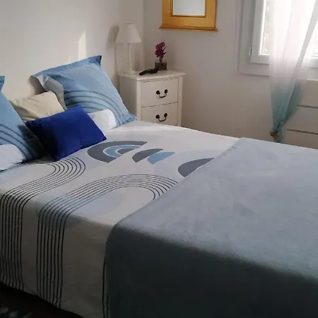 Confortable,gare, Clim, Parking, Pt Dejeuner,wifi Homestay *